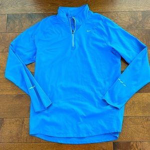 Nike Men’s running half zip. Men’s large. Blue